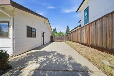 117 Oak Rock Circle, Folsom, CA 95630 - Photo 33