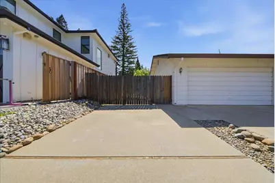 117 Oak Rock Circle, Folsom, CA 95630 - Photo 3