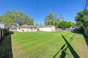 1381 54th St, Sacramento, CA 95819 - Photo 25