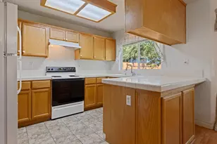 2223 Shire Way, Turlock, CA 95380 - Photo 11