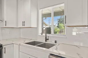 2504 48th Ave, Sacramento, CA 95822 - Photo 9