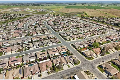 757 Killebrew Way, Galt, CA 95632 - Photo 47