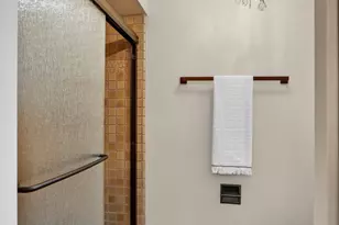 7328 Perera Cir, Sacramento, CA 95831 - Photo 35