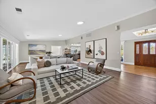 7328 Perera Cir, Sacramento, CA 95831 - Photo 9