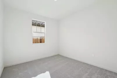 10340 W Hema Way, Elk Grove, CA 95757 - Photo 13