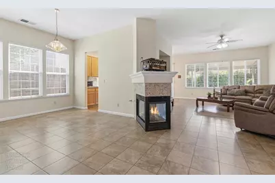 3808 Guildford Lane, Modesto, CA 95355 - Photo 15