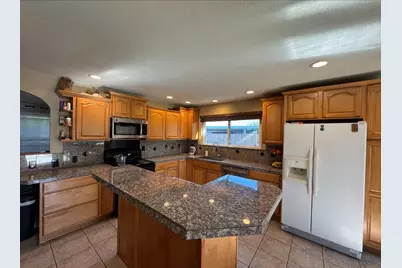 7124 Catamaran Drive, Citrus Heights, CA 95621 - Photo 11
