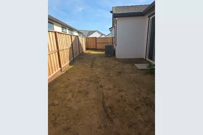10327 Dal Court, Elk Grove, CA 95757 - Photo 11