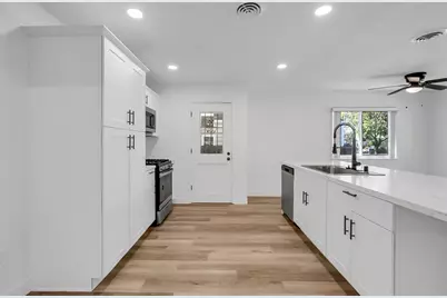 1860 Lucerne, Stockton, CA 95203 - Photo 3