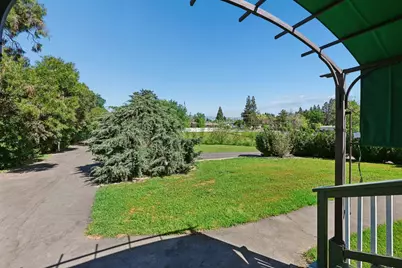 8820 Sunset Avenue, Fair Oaks, CA 95628 - Photo 59