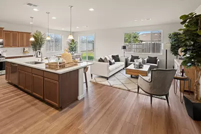 1727 Dos Rios Court, Plumas Lake, CA 95961 - Photo 5