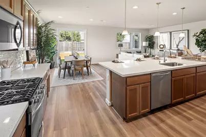 1727 Dos Rios Court, Plumas Lake, CA 95961 - Photo 11