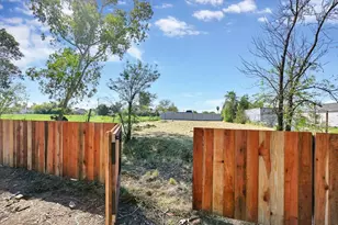 1872 6th Ave, Olivehurst, CA 95961 - Photo 37