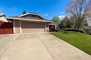 155 Bittercreek Dr, Folsom, CA 95630 - Photo 7