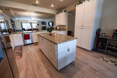 850 Miraggio Drive, Patterson, CA 95363 - Photo 11