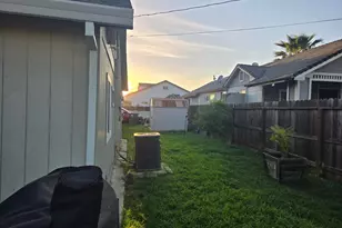 4694 Pacific Ave, Olivehurst, CA 95961 - Photo 1