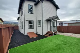 6859 Fresno St, Oakland, CA 94605 - Photo 39