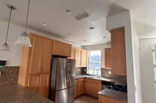 2432 Boxwood St, Sacramento, CA 95815 - Photo 3