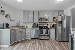 2165 Sharon Way, Modesto, CA 95350 - Photo 9