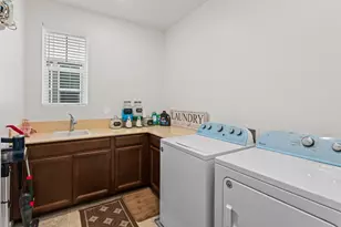 118 Chickadee Ln, Gilroy, CA 95020 - Photo 35