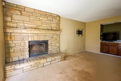7447 Mills Grove Court, Sacramento, CA 95828 - Photo 11