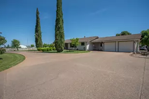 6323 Excelsior Rd, Sacramento, CA 95829 - Photo 3