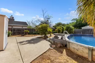 3905 Apple Blossom Way, Carmichael, CA 95608 - Photo 29