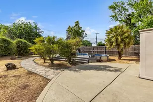 3905 Apple Blossom Way, Carmichael, CA 95608 - Photo 27