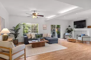 8673 Fallbrook Way, Sacramento, CA 95826 - Photo 17