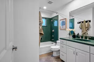 8673 Fallbrook Way, Sacramento, CA 95826 - Photo 23