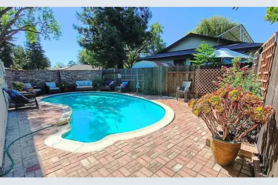 420 W Southwood Drive, Woodland, CA 95695 - Photo 3