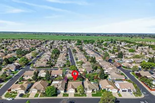 9666 Iris Meadow Way, Elk Grove, CA 95757 - Photo 49