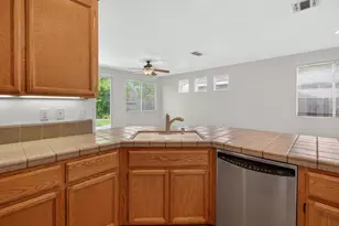 9666 Iris Meadow Way, Elk Grove, CA 95757 - Photo 23