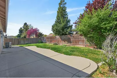 9666 Iris Meadow Way, Elk Grove, CA 95757 - Photo 39
