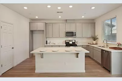 691 Lippi Street, Galt, CA 95632 - Photo 27