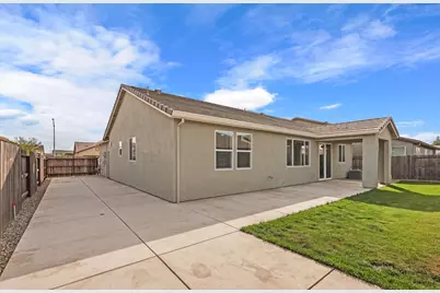 691 Lippi Street, Galt, CA 95632 - Photo 43