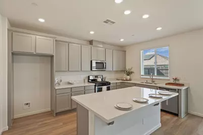 691 Lippi Street, Galt, CA 95632 - Photo 23