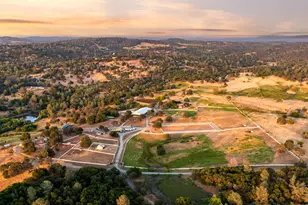 20945 Bear Hollow Rd, Grass Valley, CA 95949 - Photo 13