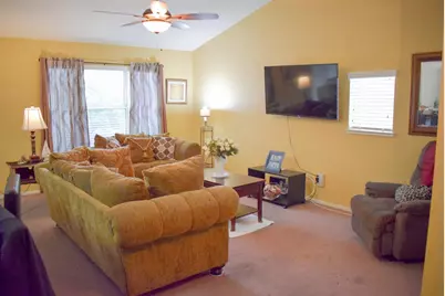 606 Village Drive, Galt, CA 95632 - Photo 3