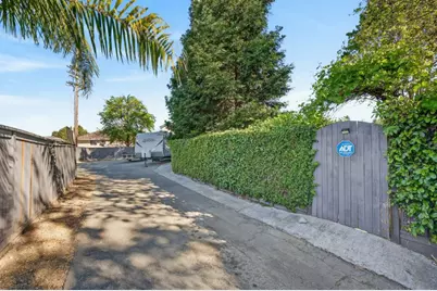 8800 Mannington Street, Elk Grove, CA 95758 - Photo 63