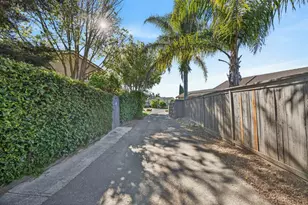 8800 Mannington St, Elk Grove, CA 95758 - Photo 65