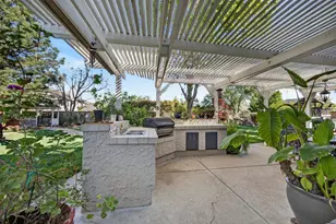 8800 Mannington St, Elk Grove, CA 95758 - Photo 61