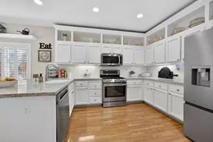 8800 Mannington St, Elk Grove, CA 95758 - Photo 21