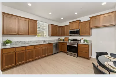 6776 Jujube Lane, Sacramento, CA 95828 - Photo 3