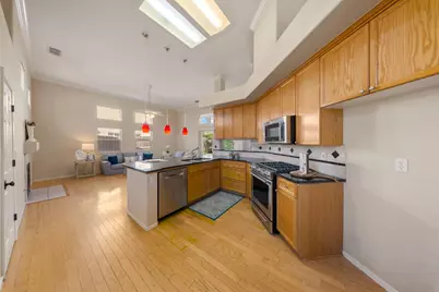 2100 Paramont Way, Modesto, CA 95355 - Photo 9