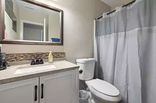 10251 Ellenwood Ave, Sacramento, CA 95827 - Photo 17