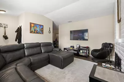 10251 Ellenwood Avenue, Sacramento, CA 95827 - Photo 5