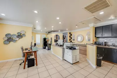 602 Wimbledon Drive, Lodi, CA 95240 - Photo 17