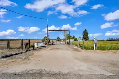 23760 Road 15, Chowchilla, CA 93610 - Photo 19
