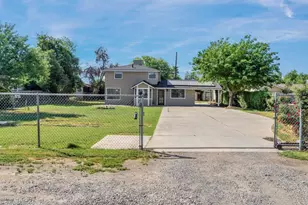 5132 E Washington Ave, Fresno, CA 93727 - Photo 1